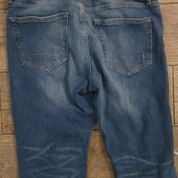 Aeropostale Jeans Men's Size 30x30 Medium Wash Denim Distressed Straight Fit Y2K - Picture 4 of 5